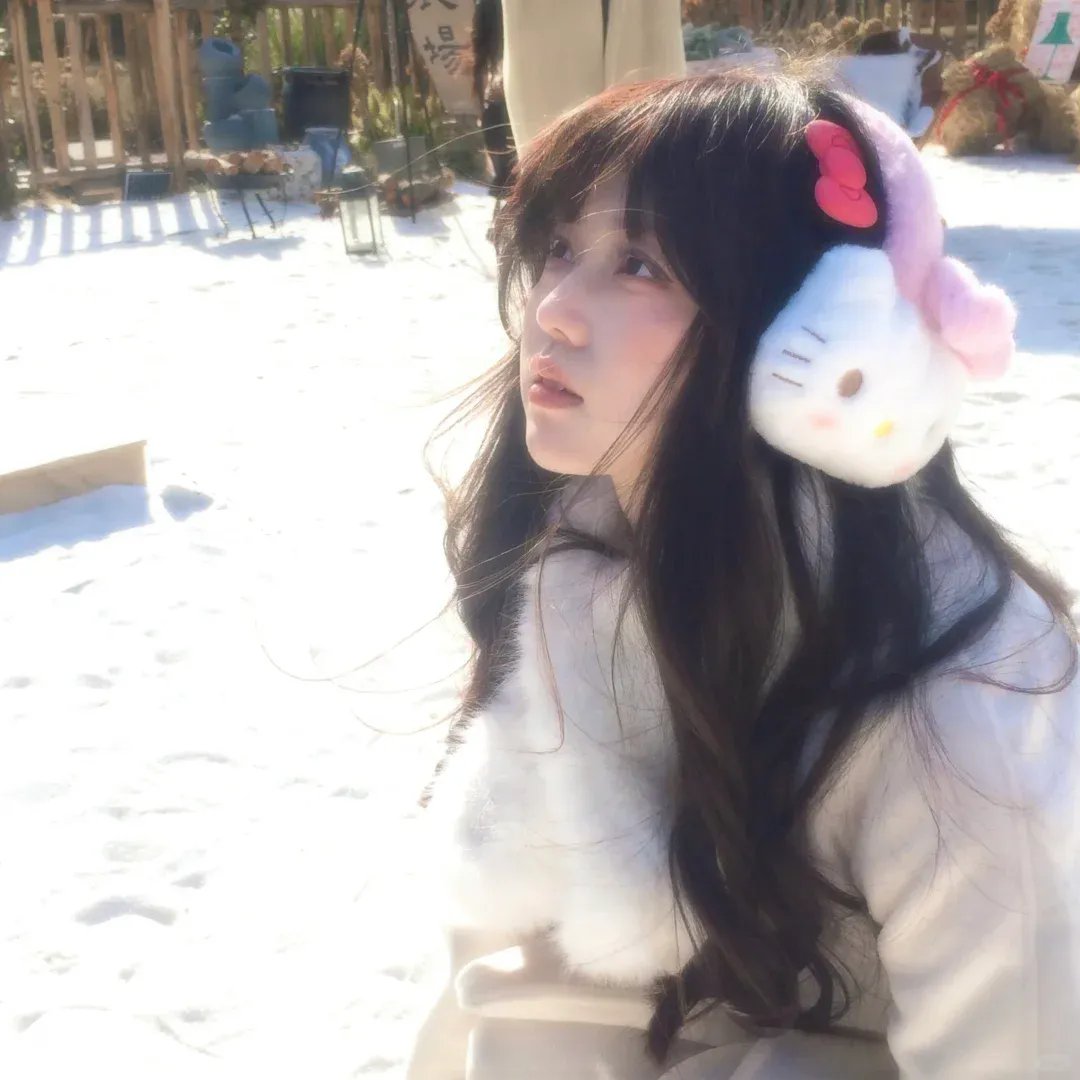 团宠文女配重生后